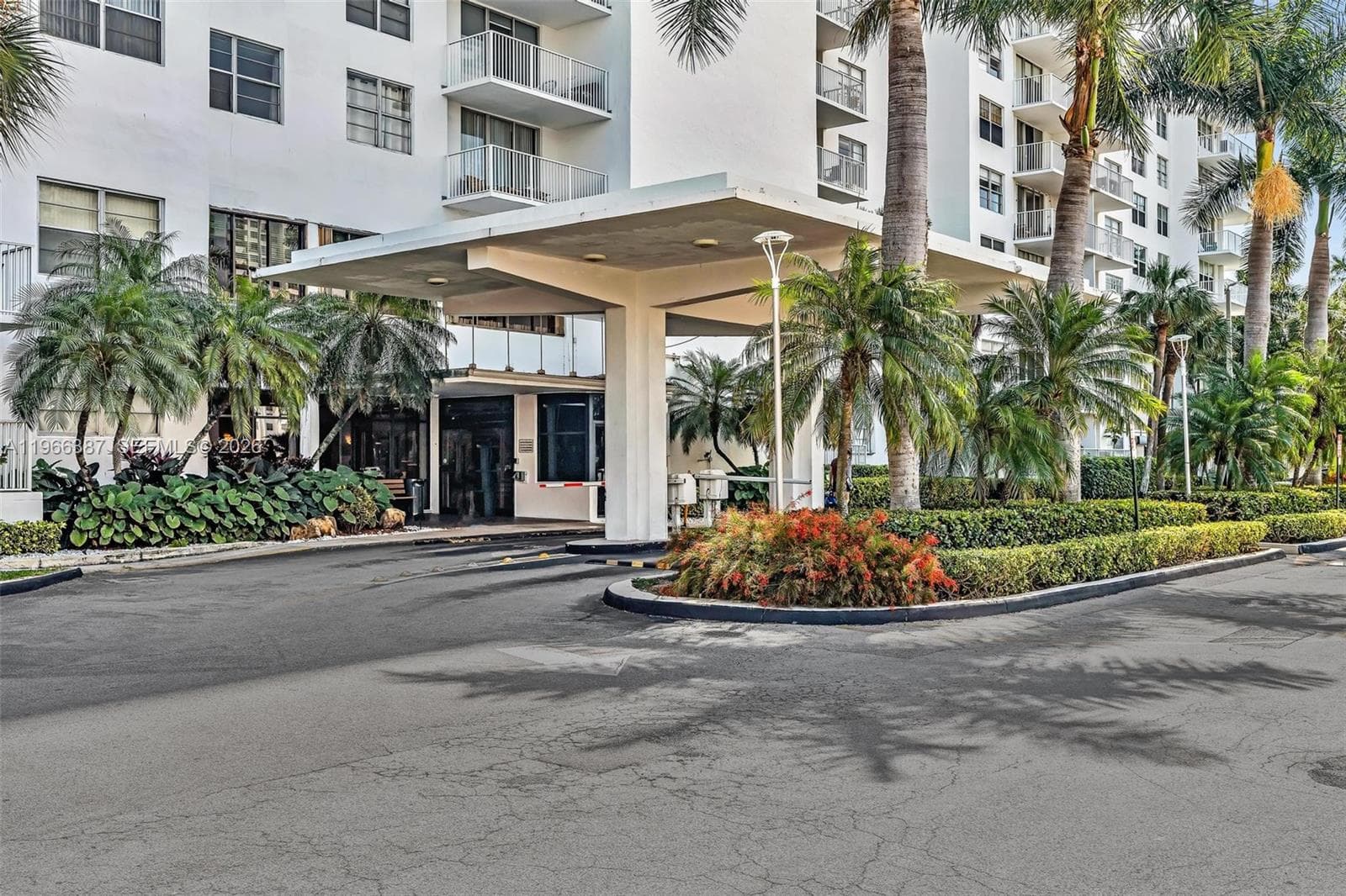 ADMIRALS PORT CONDO · #1703W in Aventura - Photo 40
