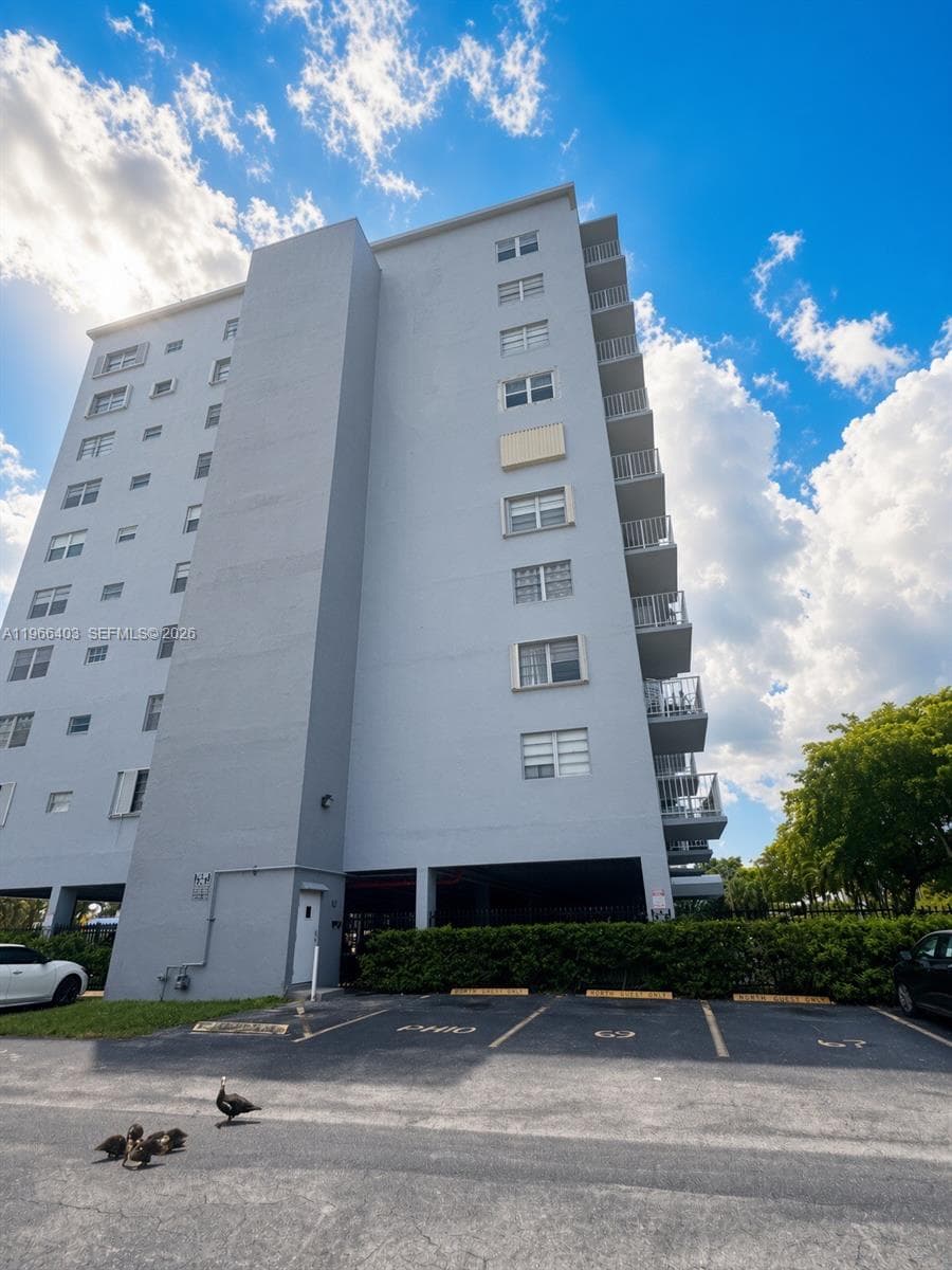 THREE HORIZONS NORTH COND · #407 in North Miami - Photo 1