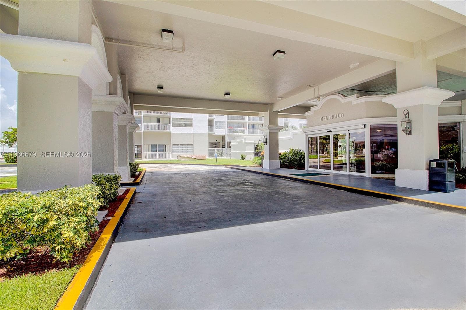 DEL PRADO MARINA · #1601 in Aventura - Photo 12