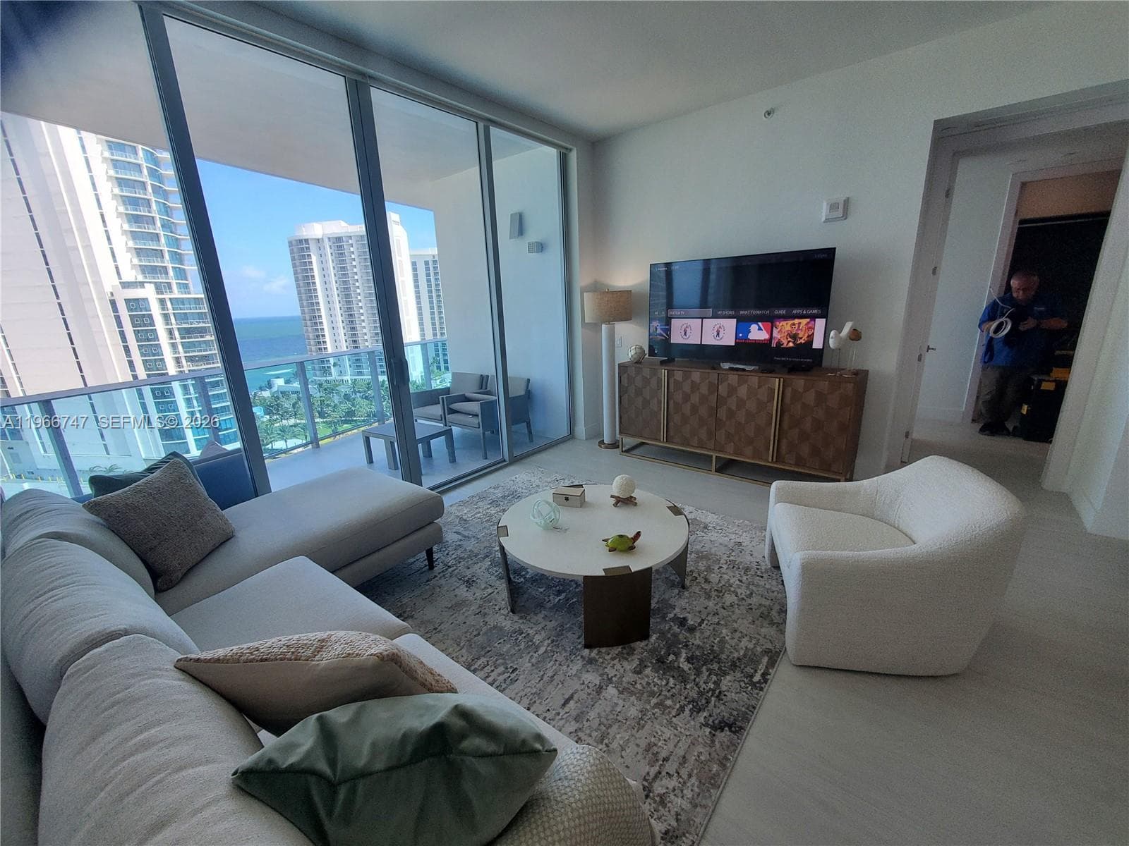 Aurora · #1402 in Sunny Isles Beach - Photo 5