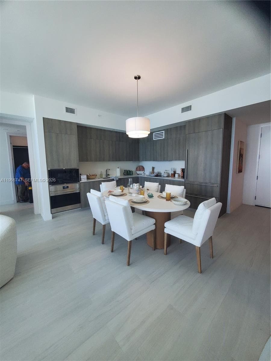 Aurora · #1402 in Sunny Isles Beach - Photo 15