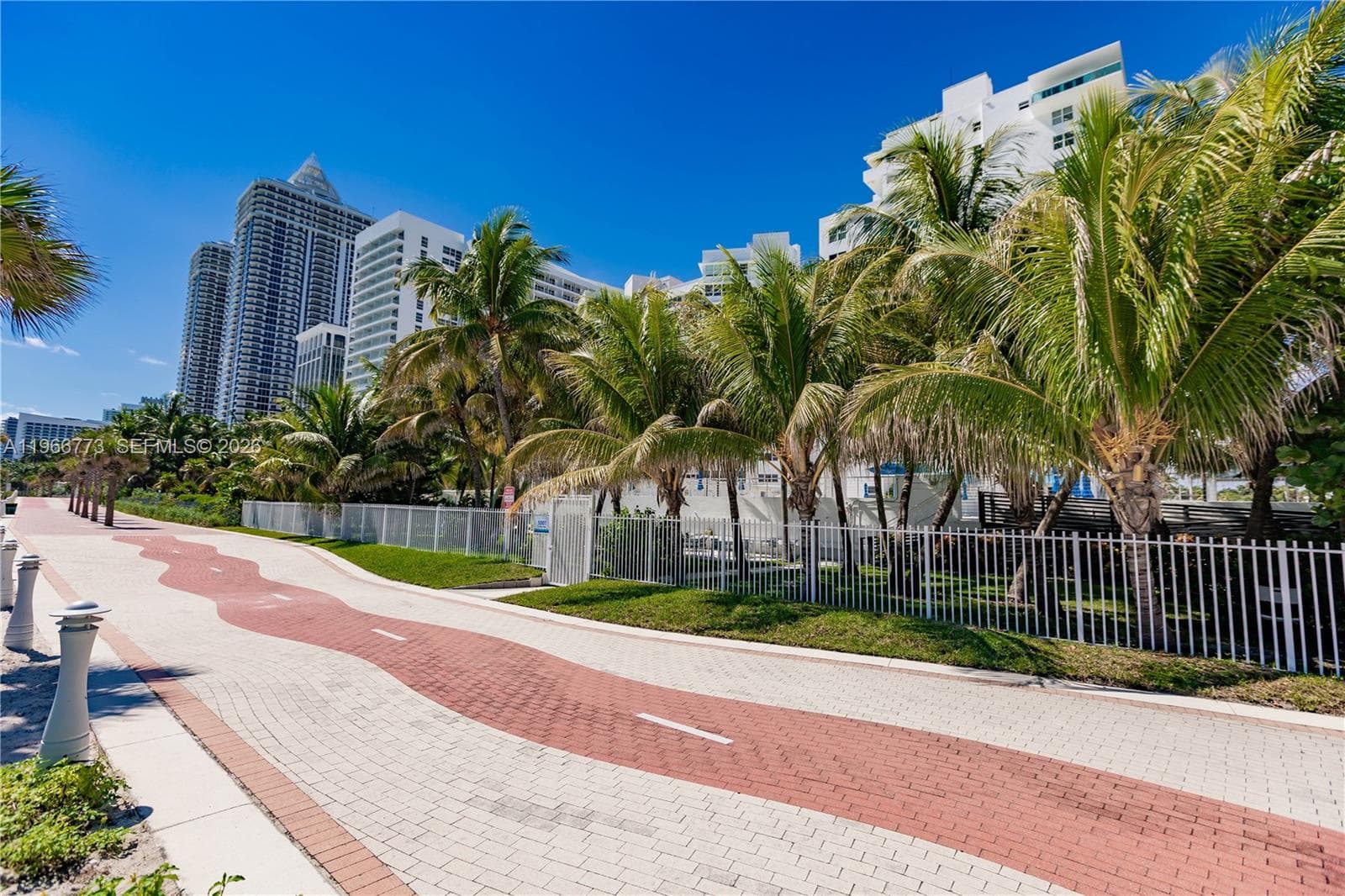 THE CARRIAGE CLUB SOUTH CO · #1K in Miami Beach - Photo 23