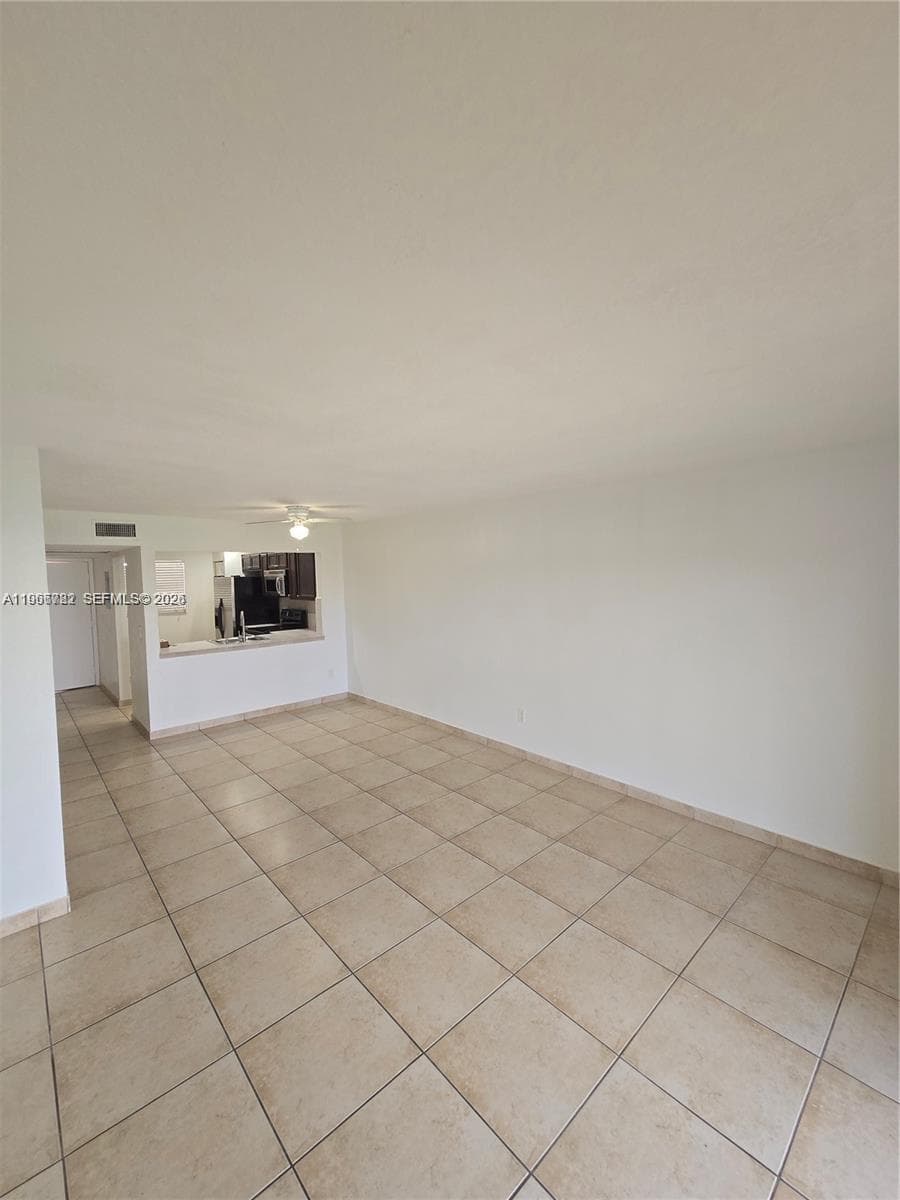 MONTEREY CONDO FOUR · #204-27 in Miami - Photo 5