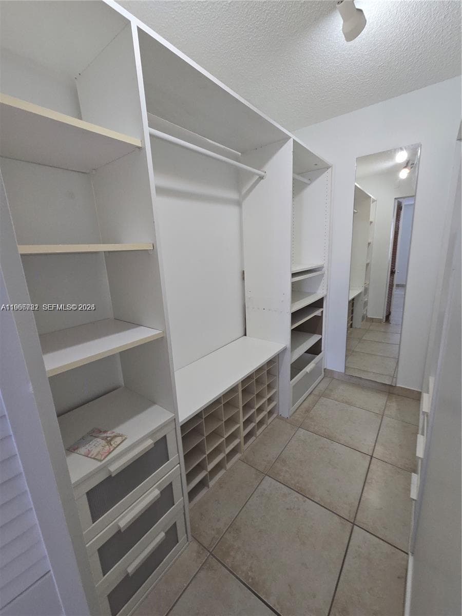 MONTEREY CONDO FOUR · #204-27 in Miami - Photo 8