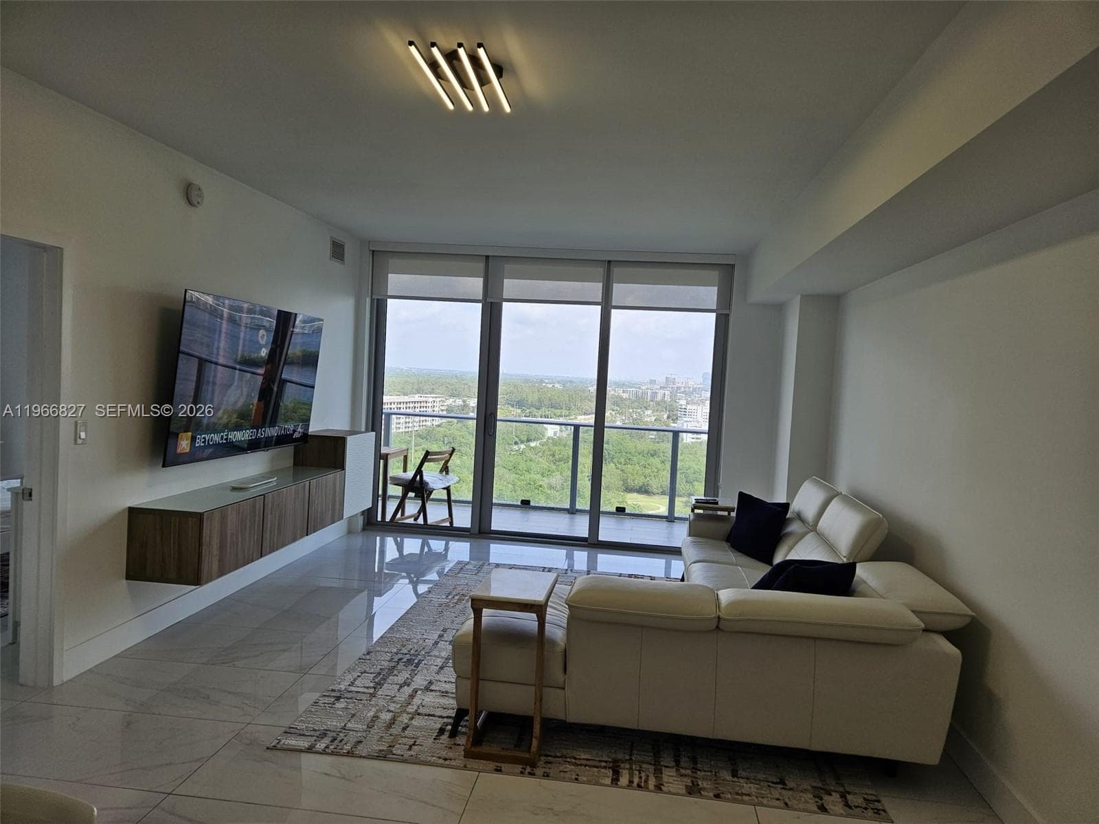 THE HARBOUR NORTH CONDO · #1802 in North Miami Beach - Photo 4