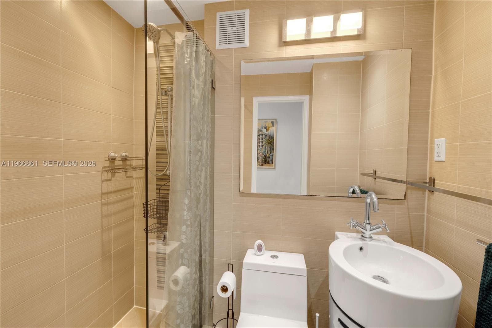 THE MANTELL CONDO · #542 in Miami Beach - Photo 12