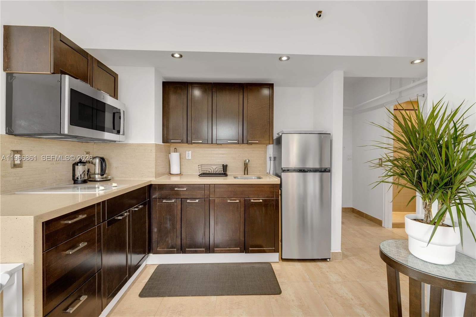 THE MANTELL CONDO · #542 in Miami Beach - Photo 7