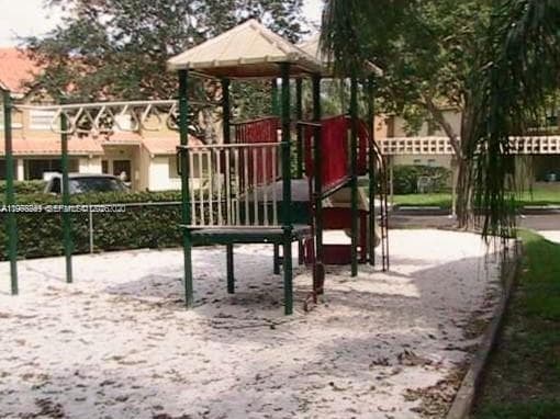 LA HACIENDA CONDO · #H in Hialeah - Photo 4