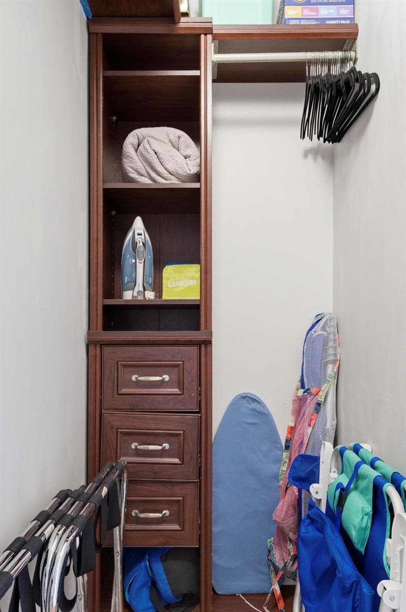 Walk-in closet