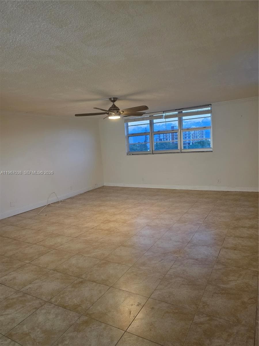 TELSTAR CONDOMINIUM INC · #501 in Hollywood - Photo 11