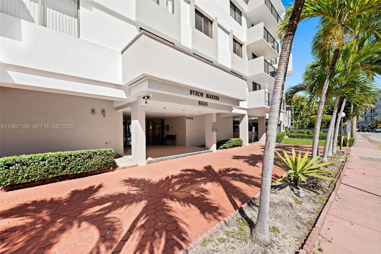 Byron Marina Condo · #303 in Miami Beach - Photo 2