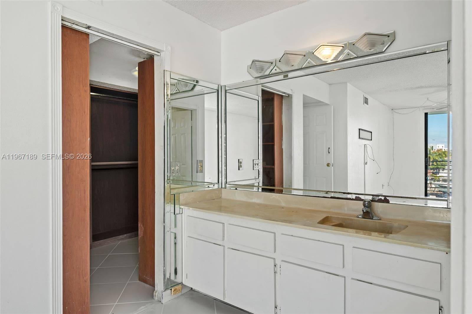 Byron Marina Condo · #303 in Miami Beach - Photo 16