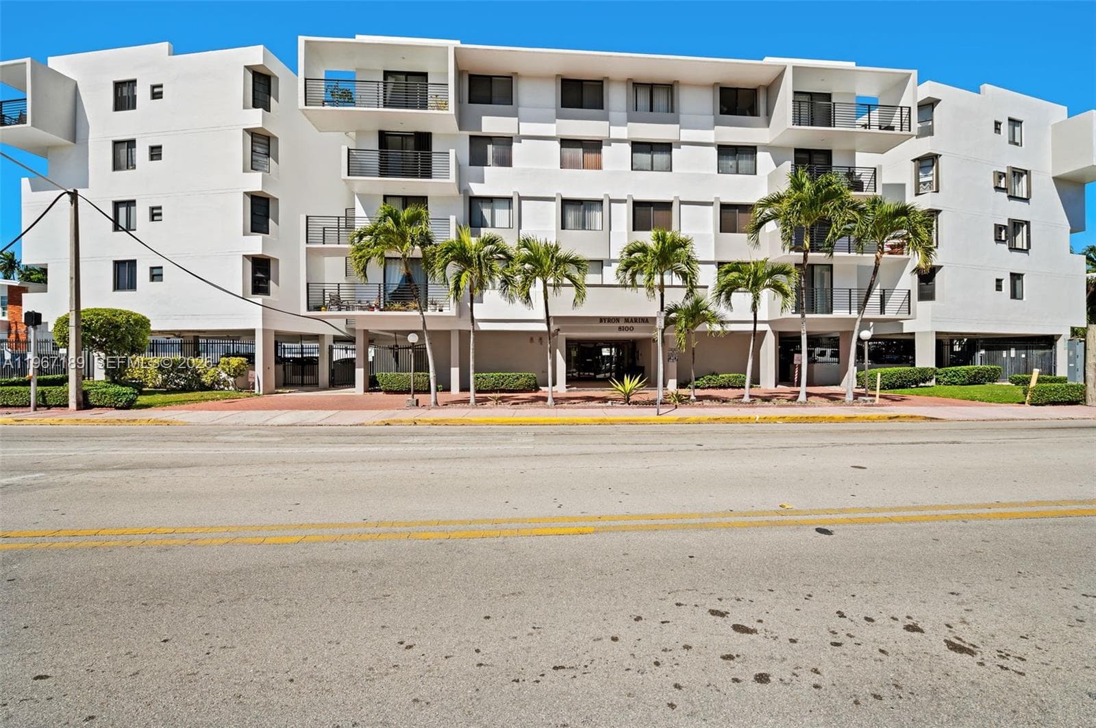 Byron Marina Condo · #303 in Miami Beach - Photo 1