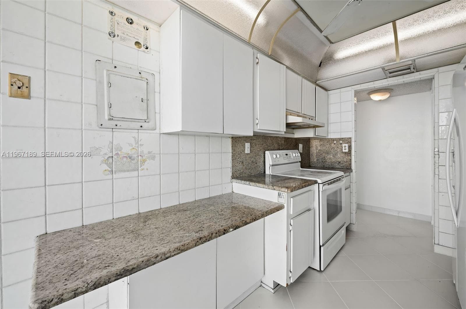 Byron Marina Condo · #303 in Miami Beach - Photo 10