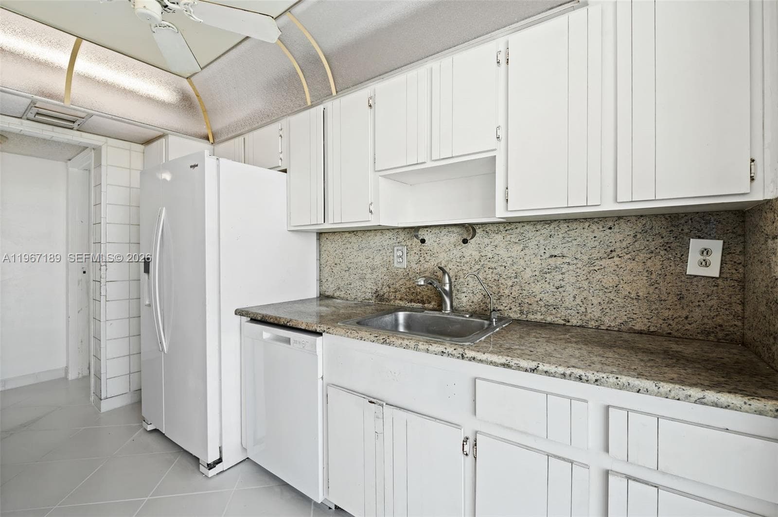 Byron Marina Condo · #303 in Miami Beach - Photo 11