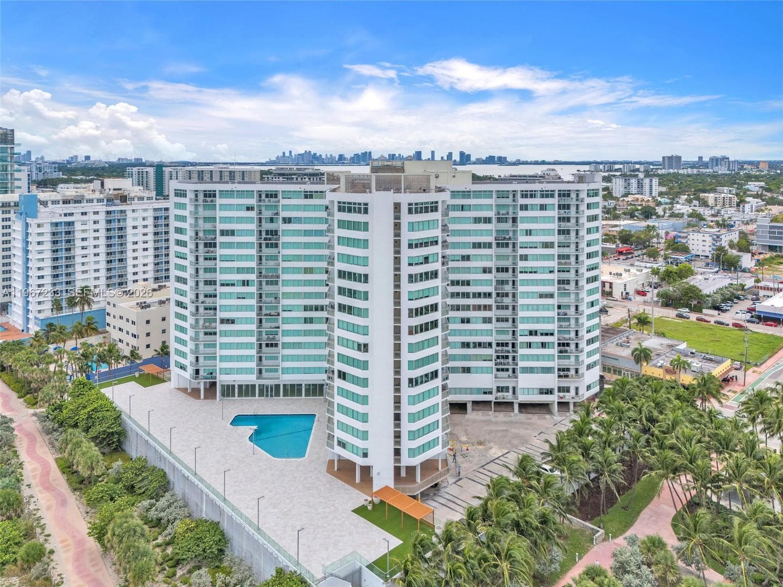 Burleigh House Condominiu · #736 in Miami Beach - Photo 25