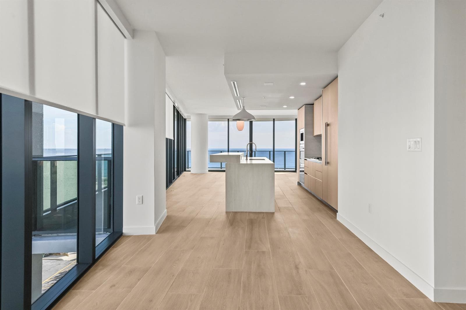 10 Kitchen 01