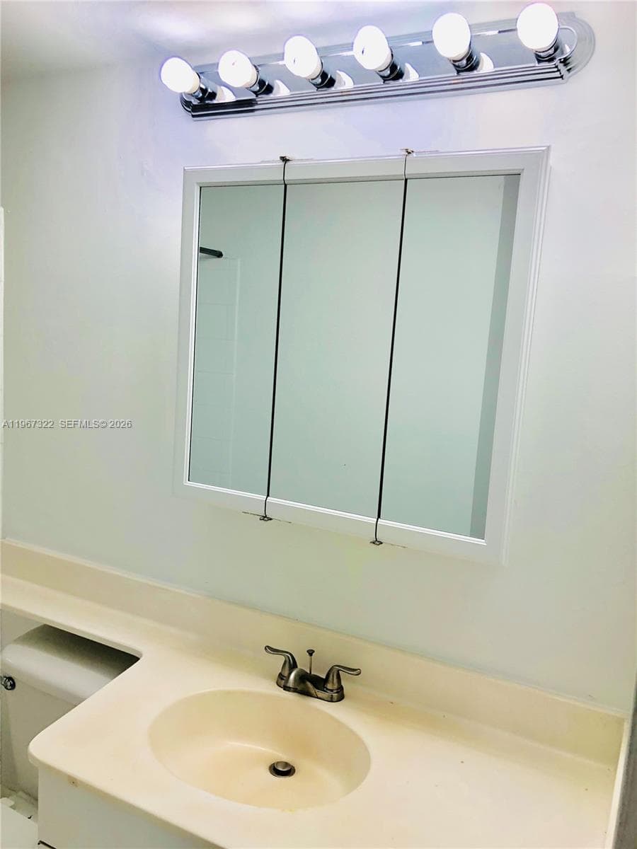 Porto Bellagio · #3603 in Sunny Isles Beach - Photo 12