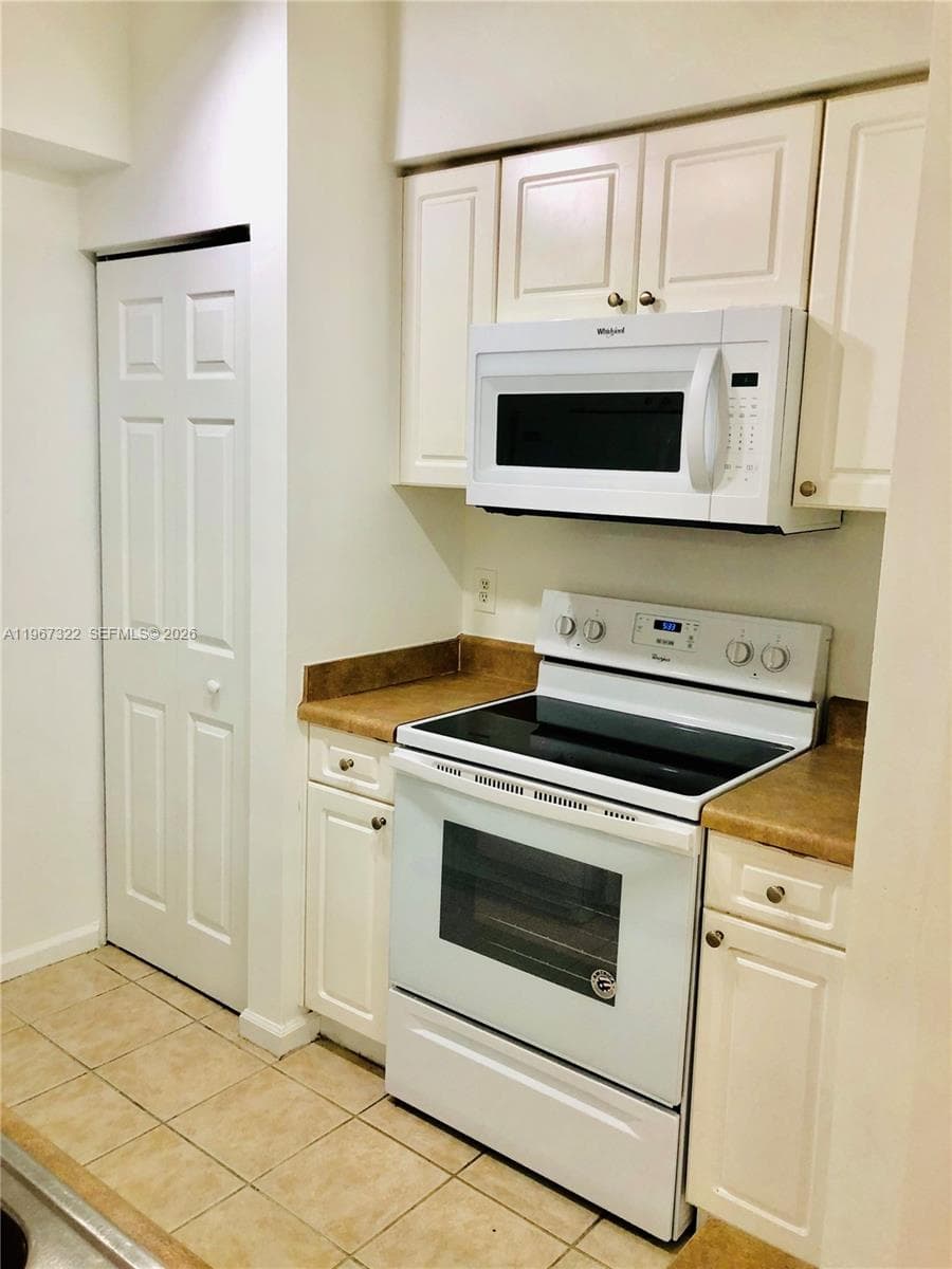 Porto Bellagio · #3603 in Sunny Isles Beach - Photo 7