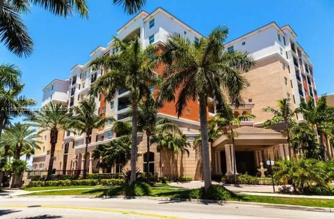 Porto Bellagio · #3603 in Sunny Isles Beach - Photo 18