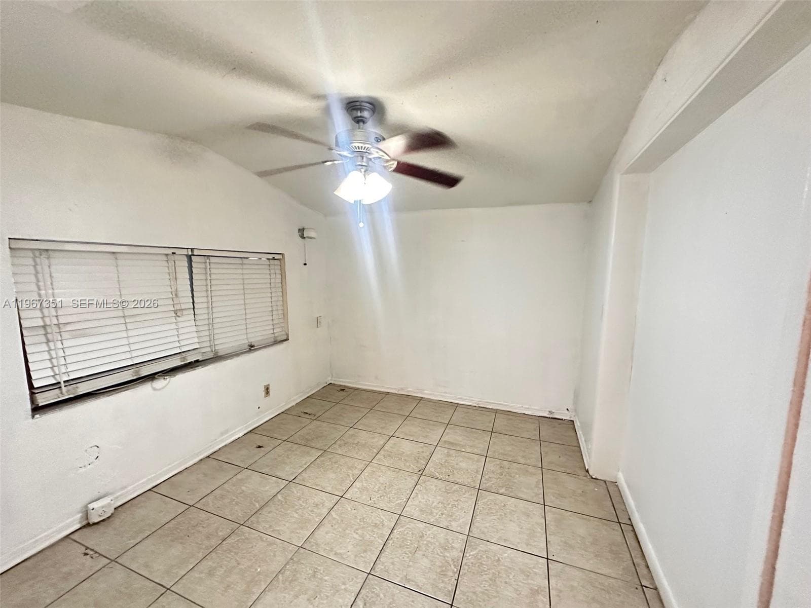 1829 Harding St photo 12