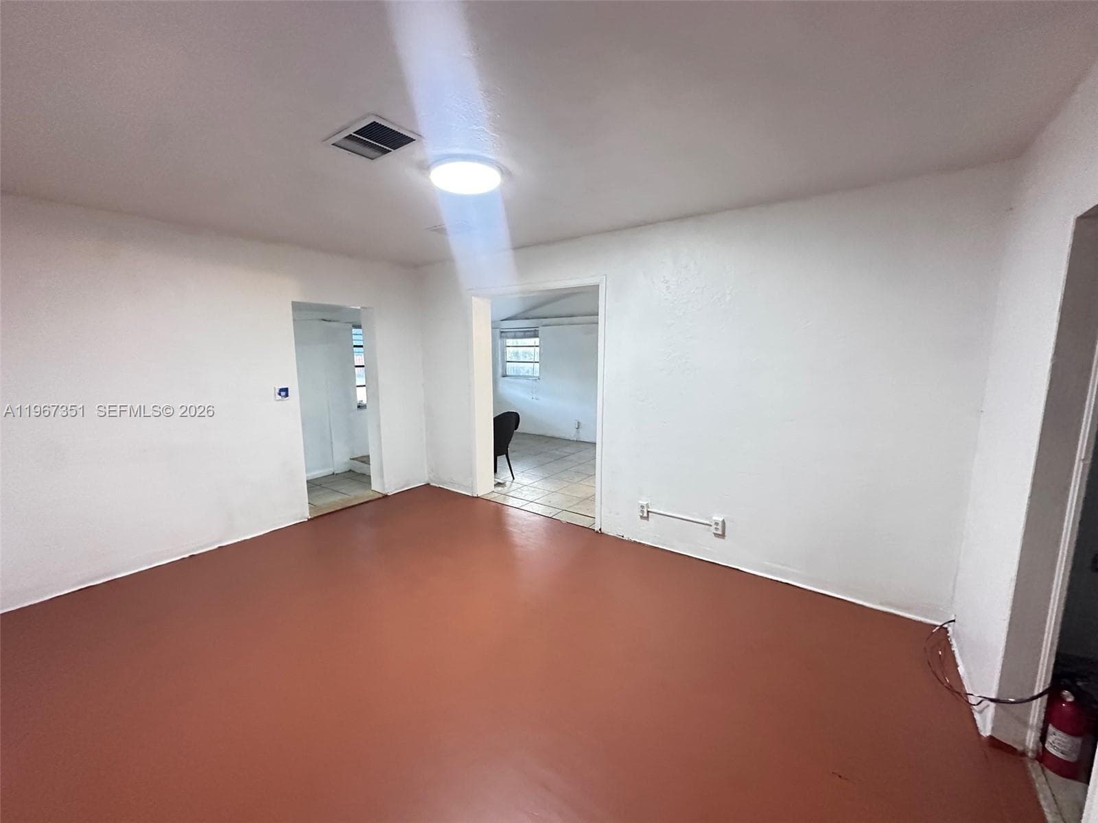 1829 Harding St photo 9