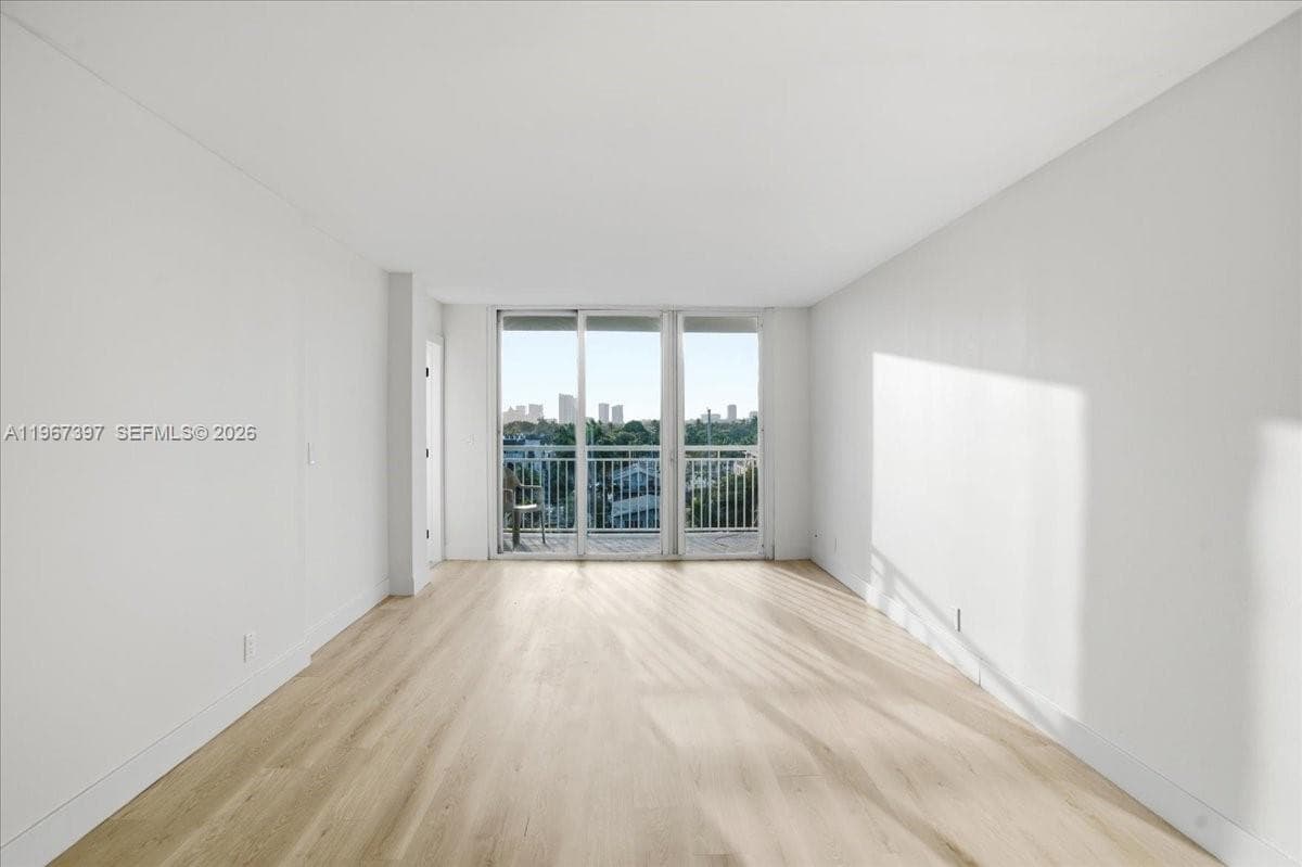 VENICE ISLE TOWER CONDO · #701 in Fort Lauderdale - Photo 6