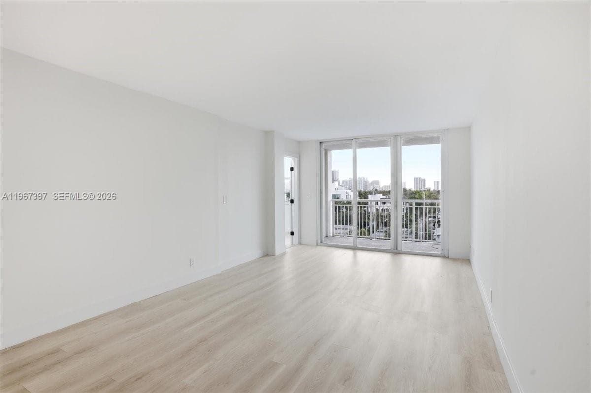 VENICE ISLE TOWER CONDO · #701 in Fort Lauderdale - Photo 7