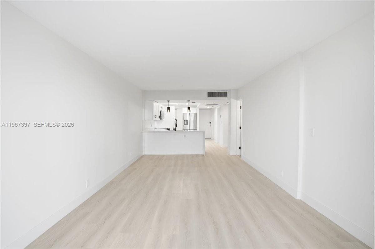 VENICE ISLE TOWER CONDO · #701 in Fort Lauderdale - Photo 5