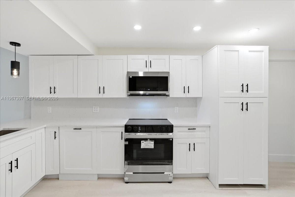 VENICE ISLE TOWER CONDO · #701 in Fort Lauderdale - Photo 10