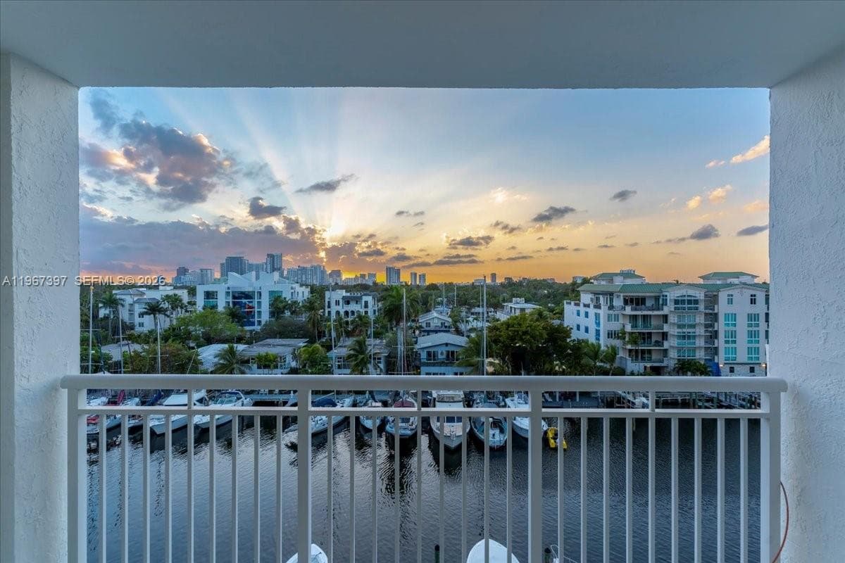 VENICE ISLE TOWER CONDO · #701 in Fort Lauderdale - Photo 8