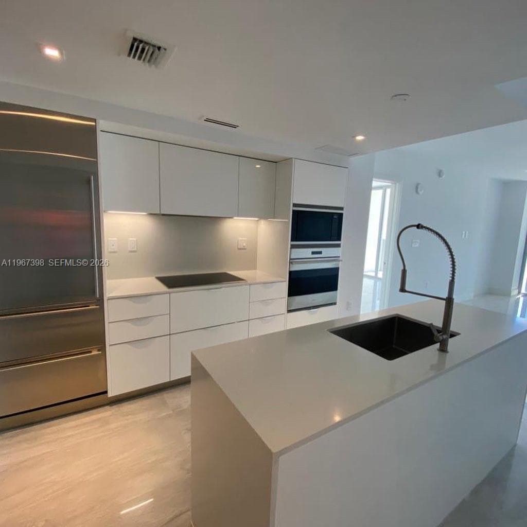 BAY HARBOUR ISLAND · #605 in Bay Harbor Islands - Photo 5