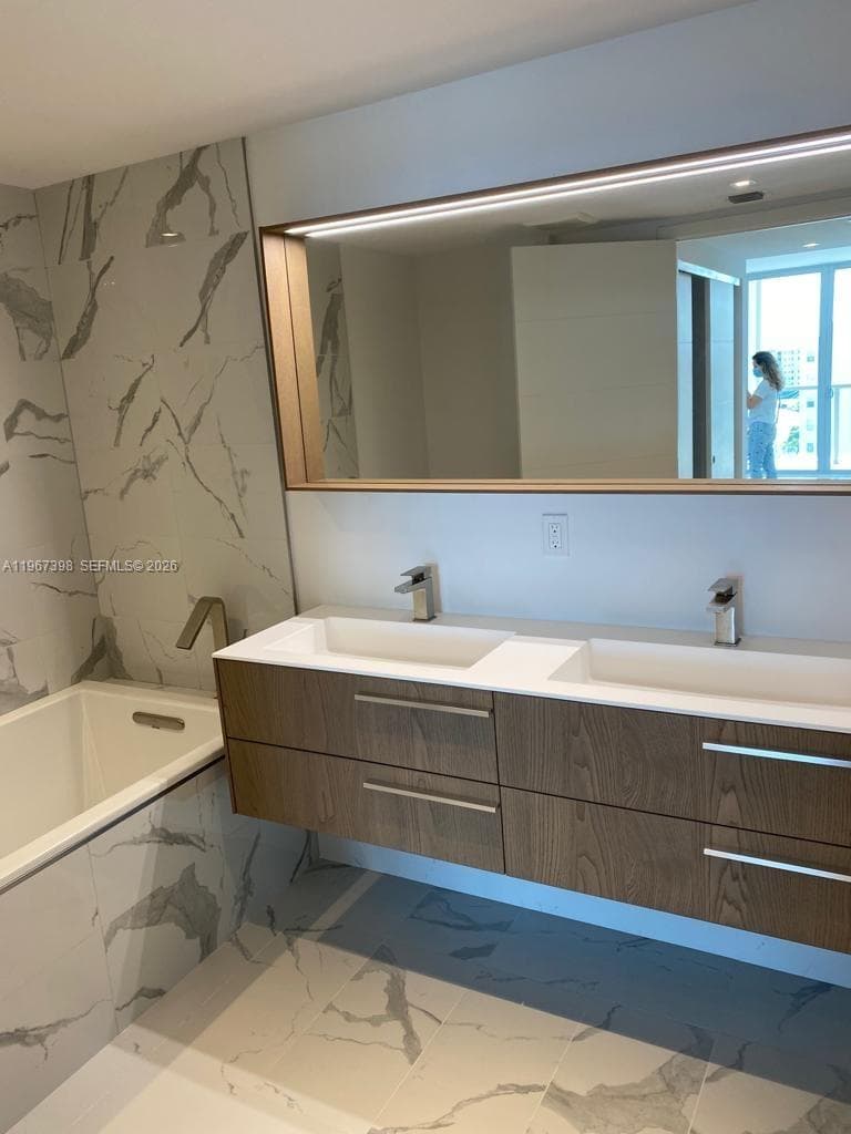 BAY HARBOUR ISLAND · #605 in Bay Harbor Islands - Photo 9