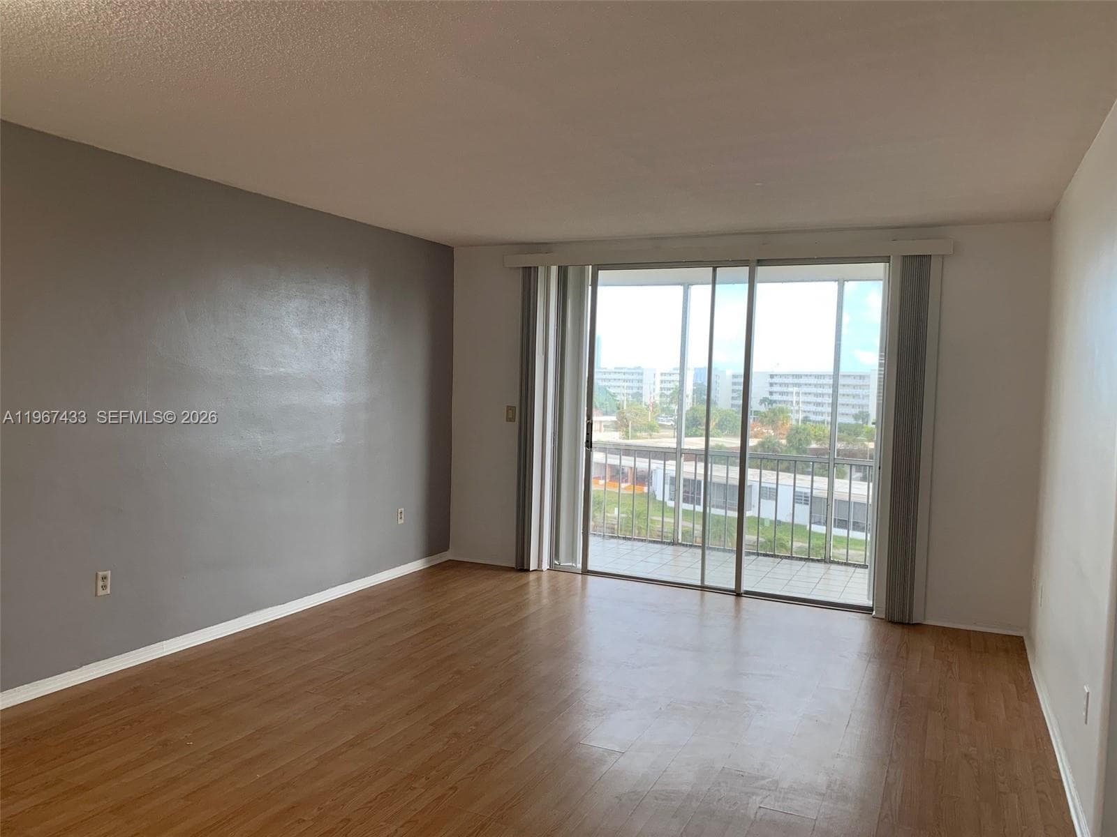 POINT EAST SEC II CONDO · #G510 in Aventura - Photo 4