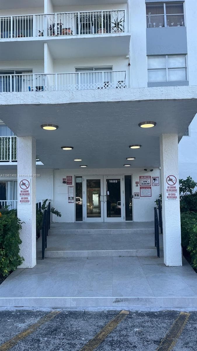 TALL TREES CONDO · #514 in North Miami Beach - Photo 2