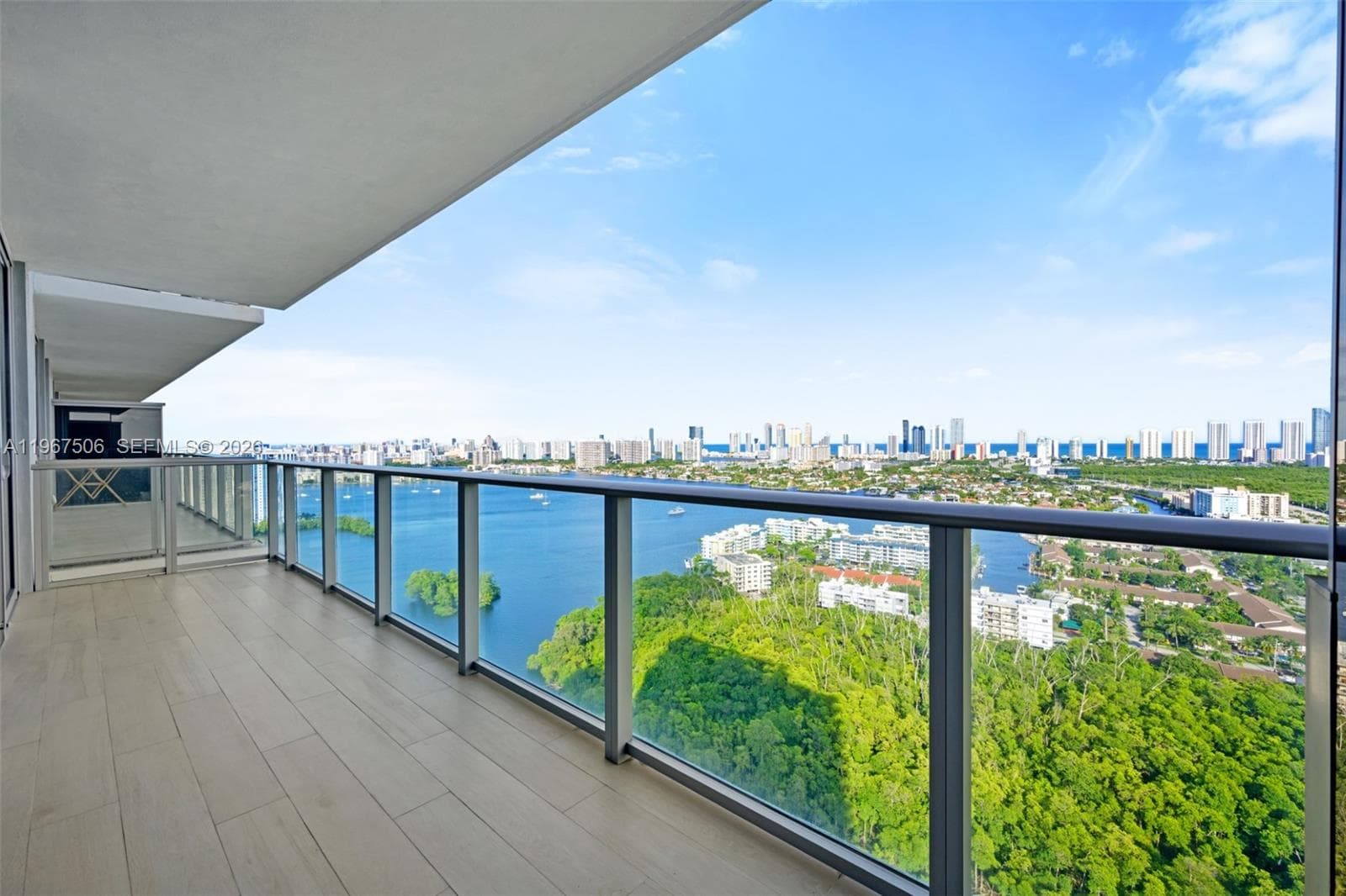 THE HARBOUR SOUTH CONDO · #3020 in North Miami Beach - Photo 2