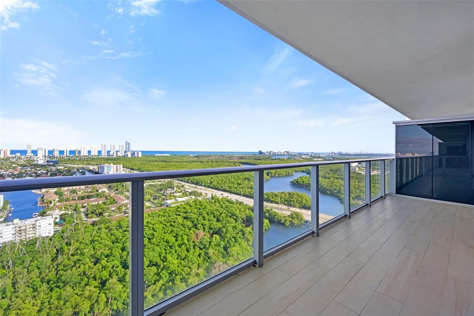 THE HARBOUR SOUTH CONDO · #3020 in North Miami Beach - Photo 1