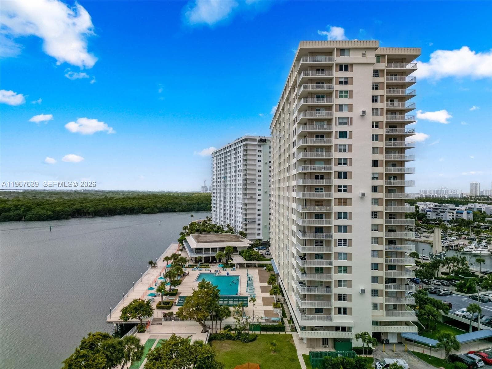ARLEN HOUSE CONDO · #1910 in Sunny Isles Beach - Photo 47