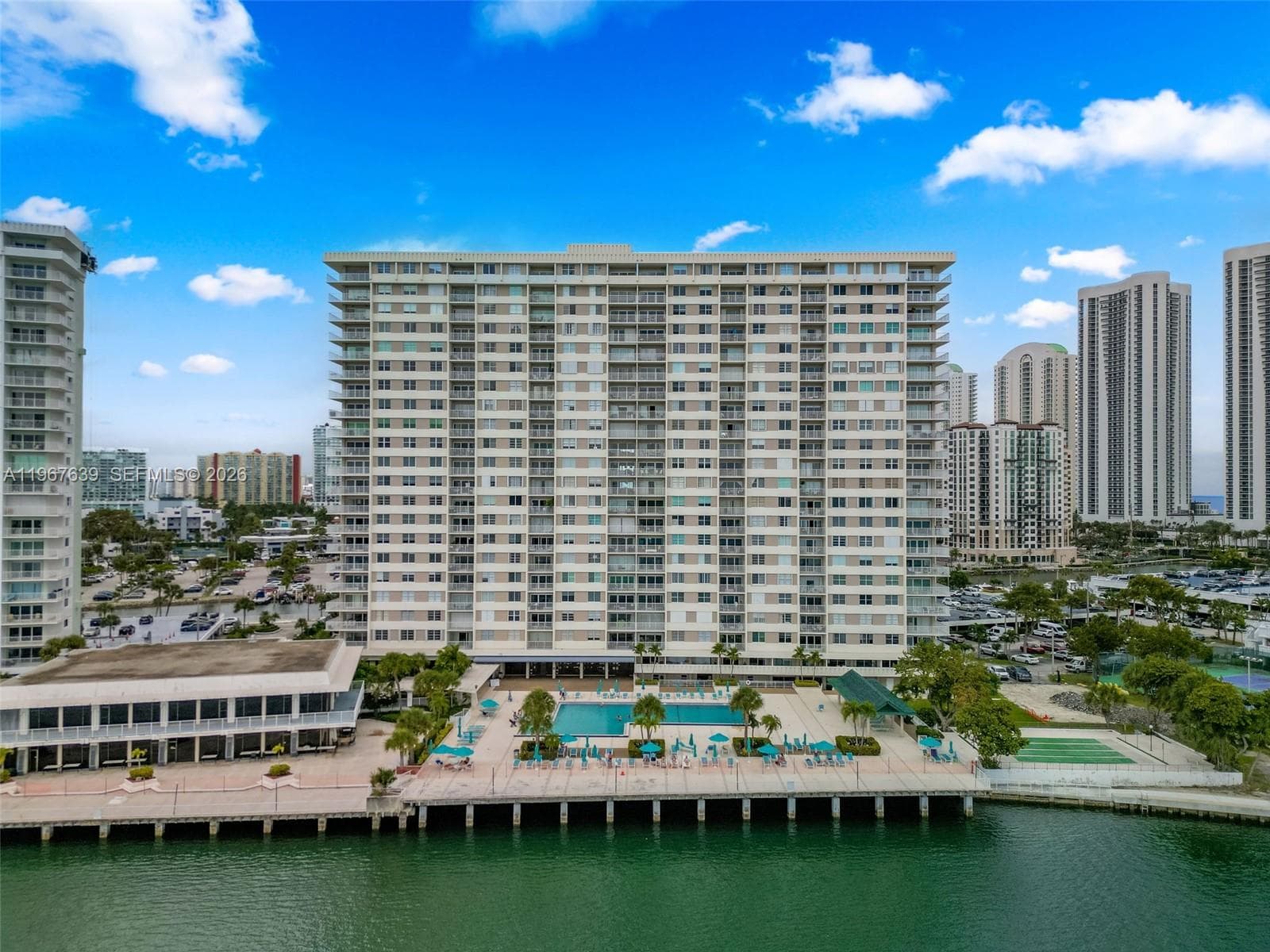 ARLEN HOUSE CONDO · #1910 in Sunny Isles Beach - Photo 36