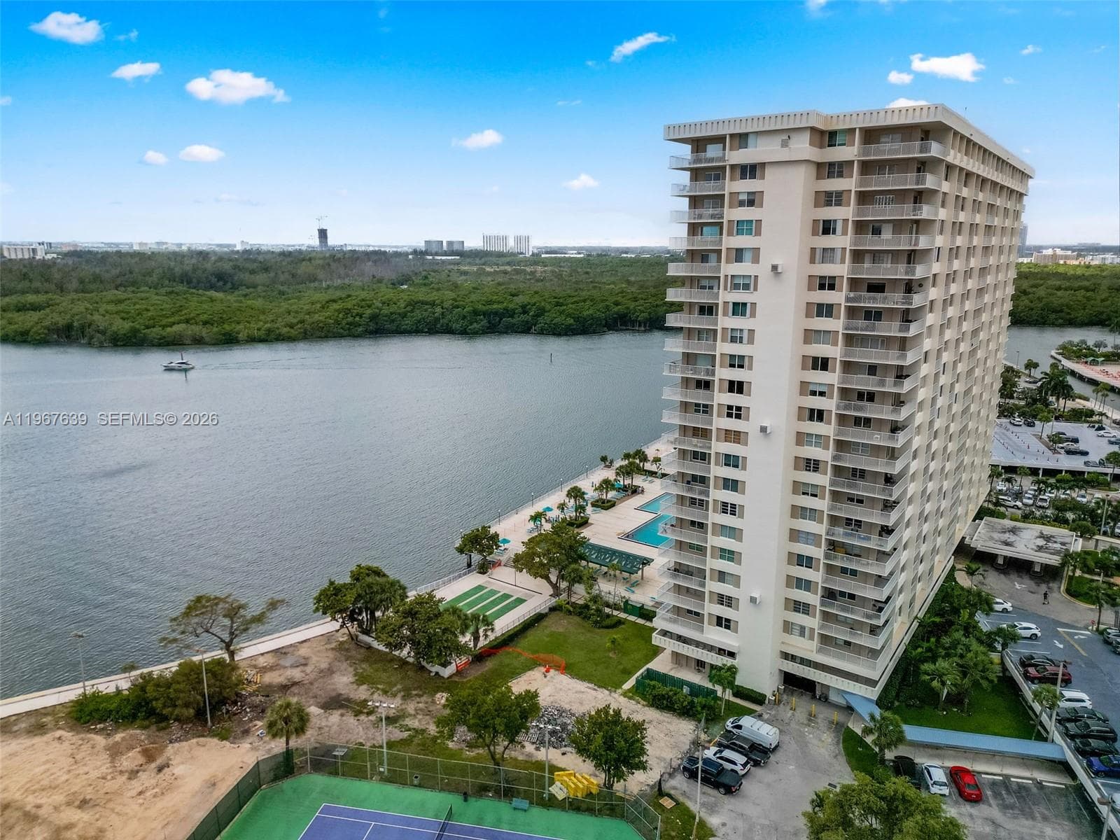 ARLEN HOUSE CONDO · #1910 in Sunny Isles Beach - Photo 49