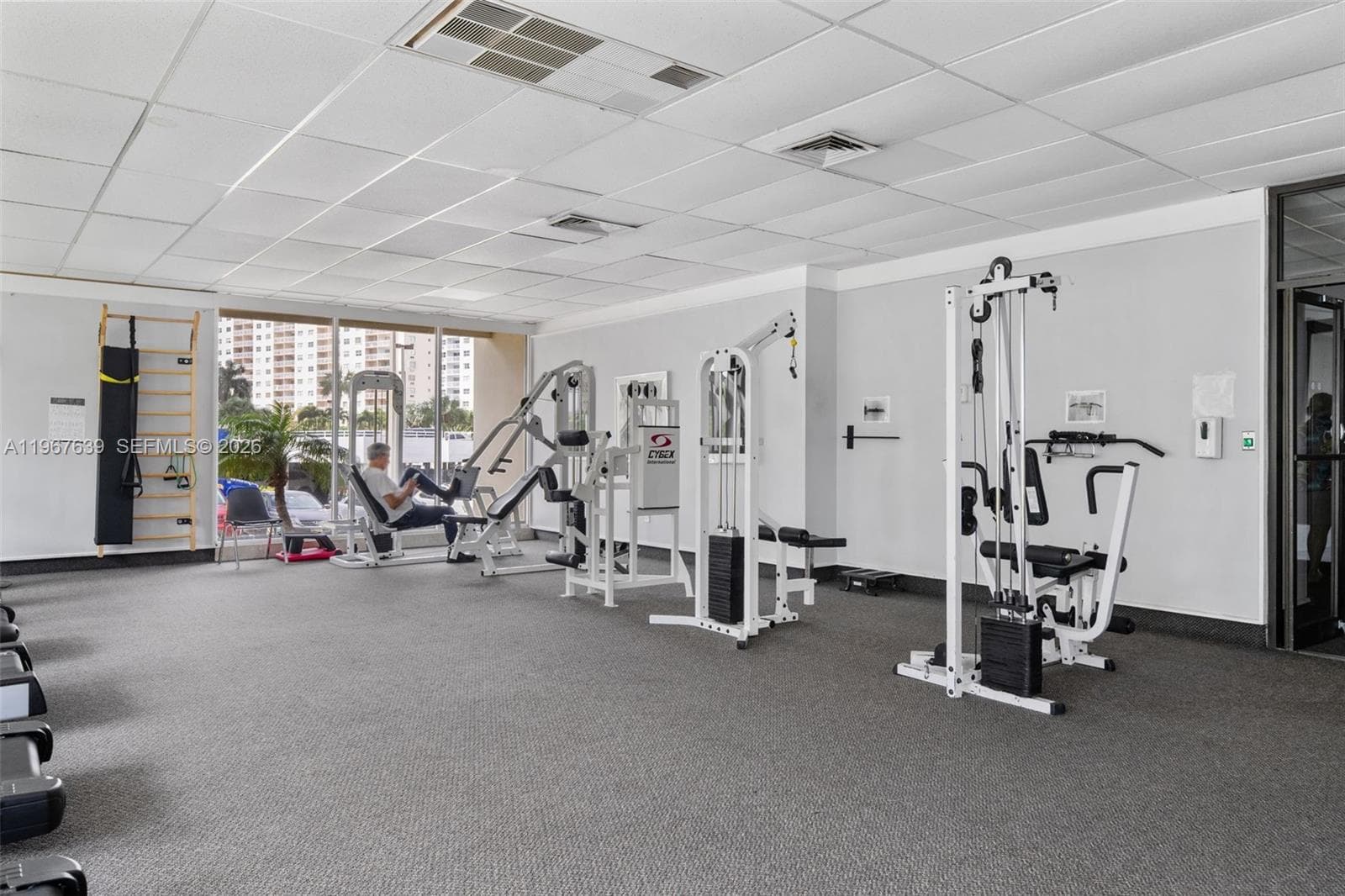 ARLEN HOUSE CONDO · #1910 in Sunny Isles Beach - Photo 33