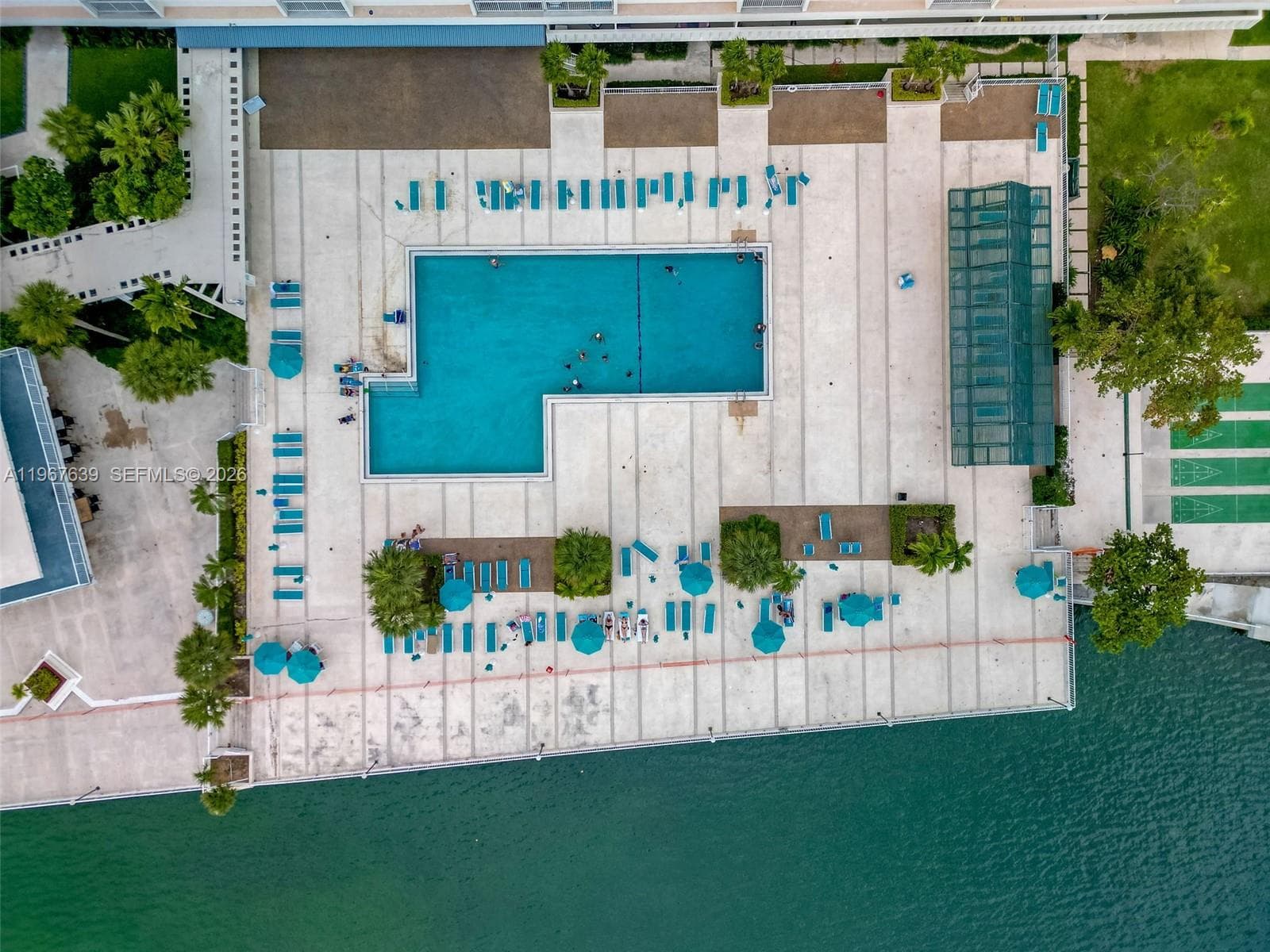 ARLEN HOUSE CONDO · #1910 in Sunny Isles Beach - Photo 45