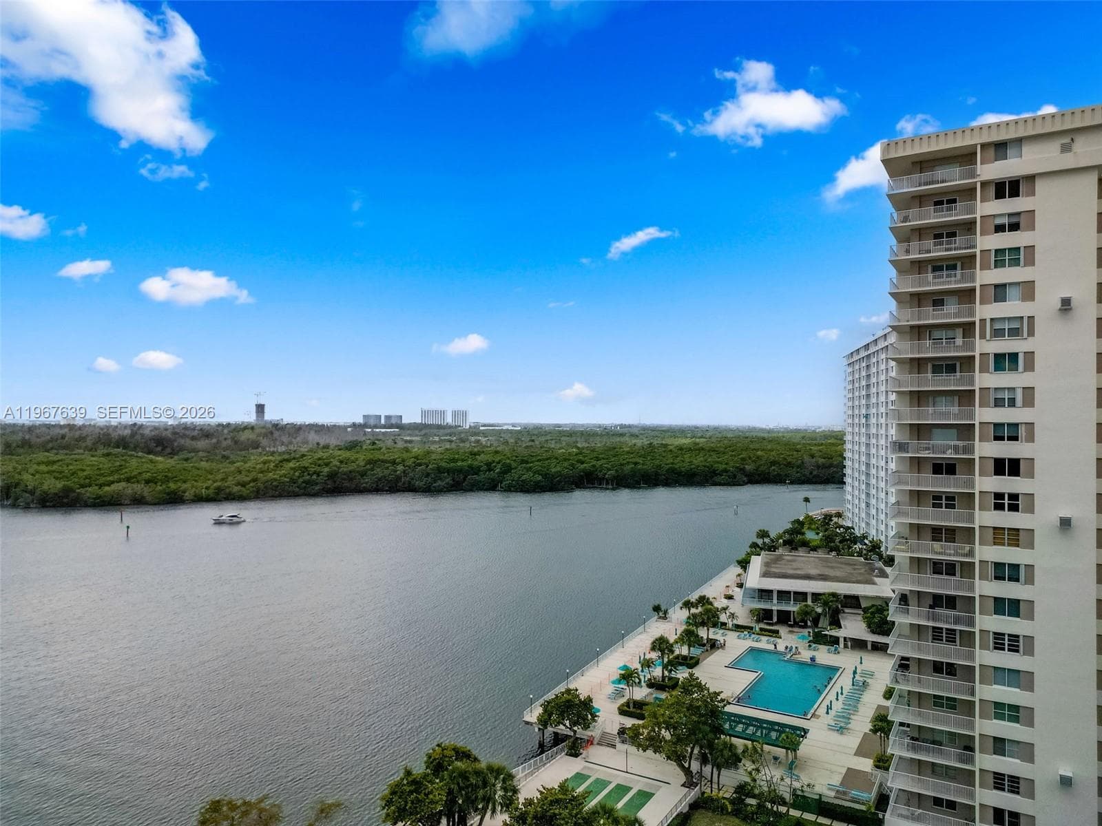 ARLEN HOUSE CONDO · #1910 in Sunny Isles Beach - Photo 48