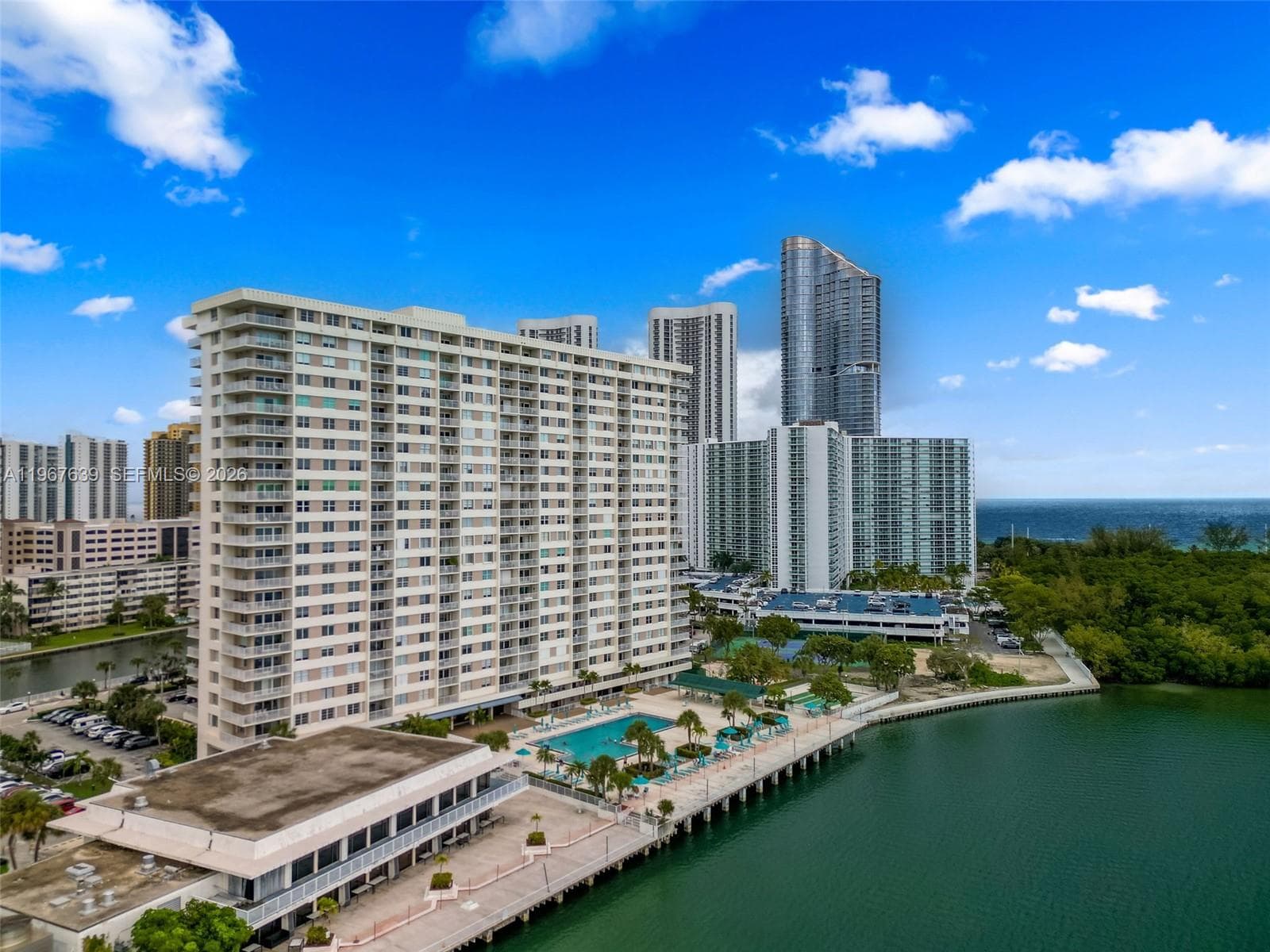 ARLEN HOUSE CONDO · #1910 in Sunny Isles Beach - Photo 39