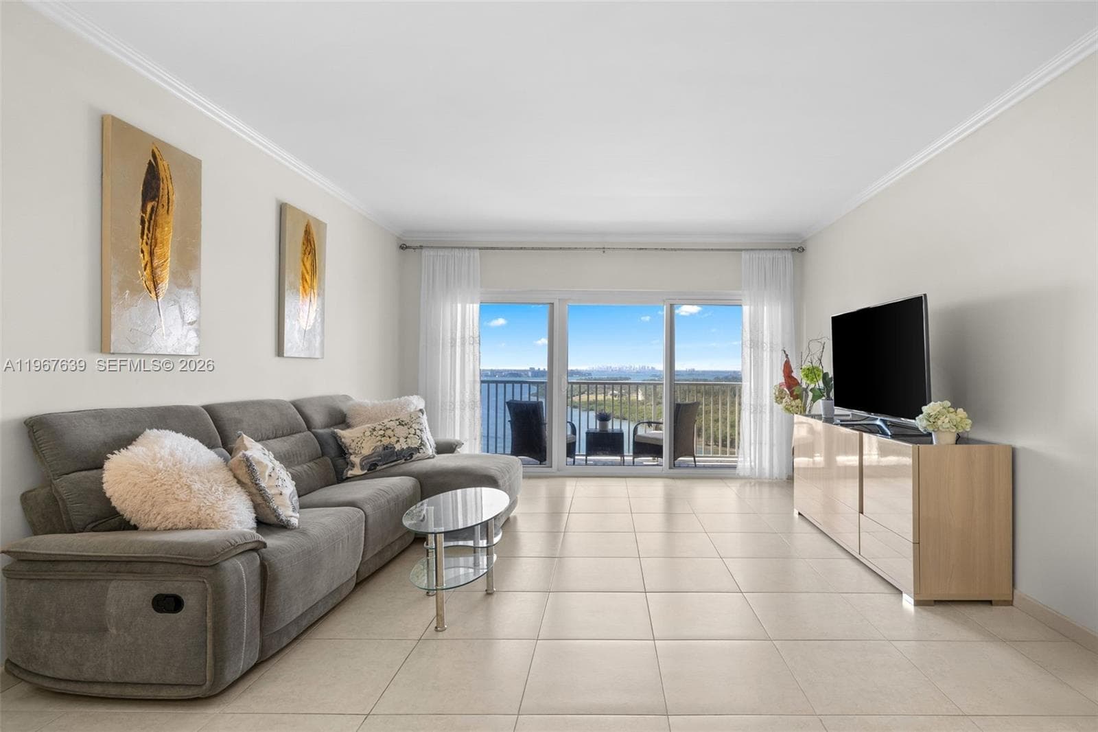 ARLEN HOUSE CONDO · #1910 in Sunny Isles Beach - Photo 8