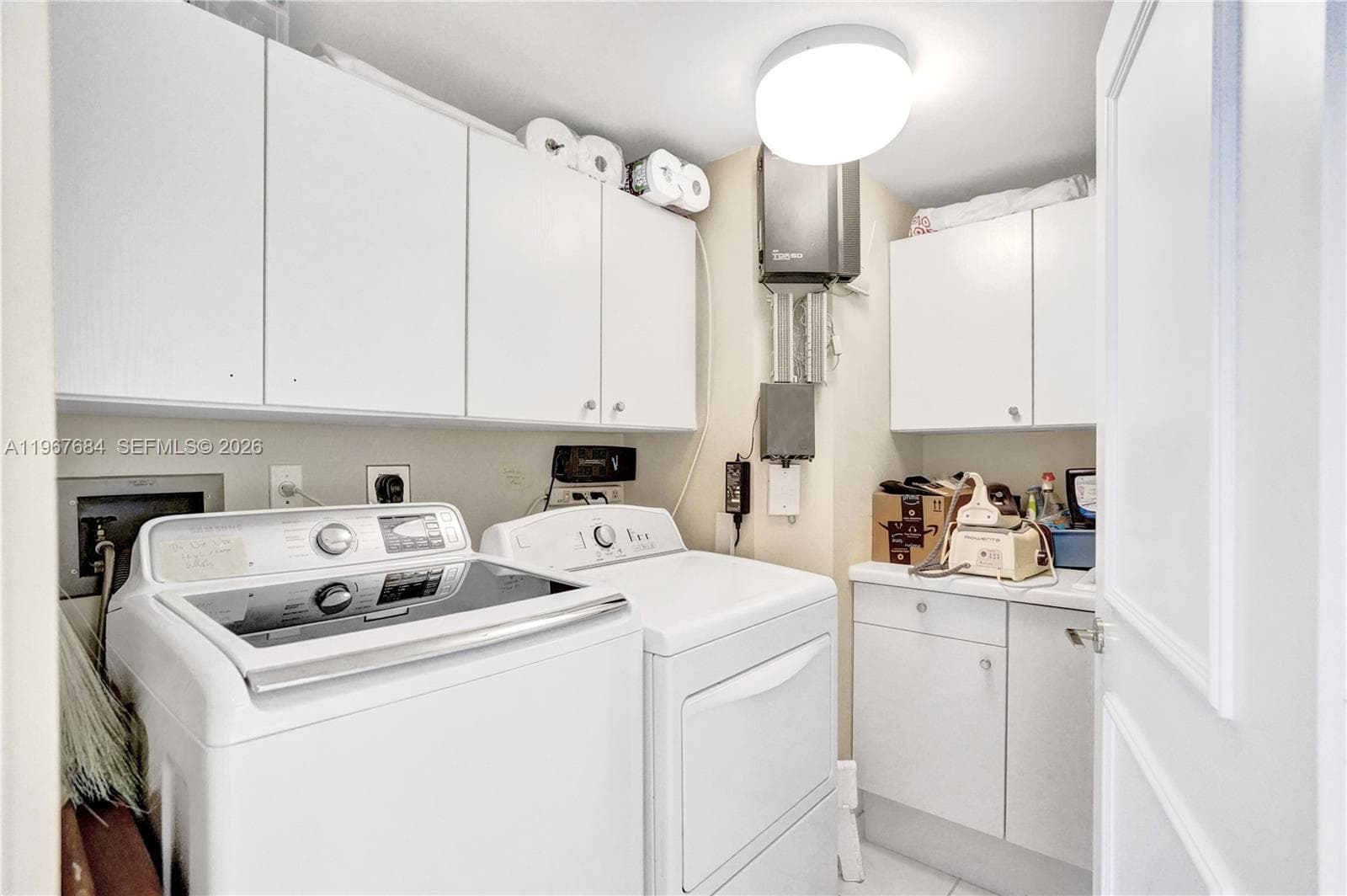Spacious laundry room.