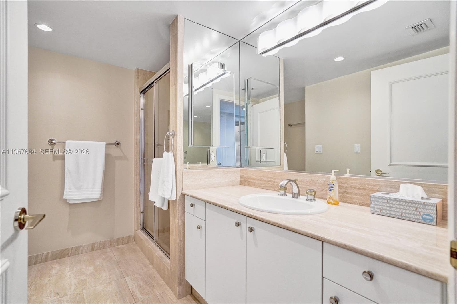 Second bathroom.