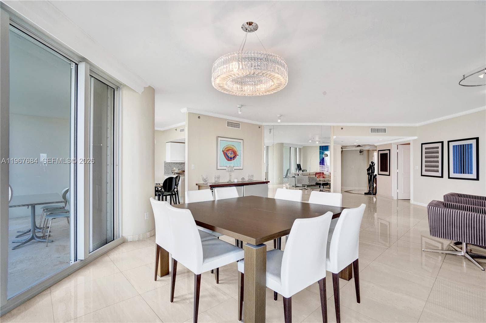 Dining room.