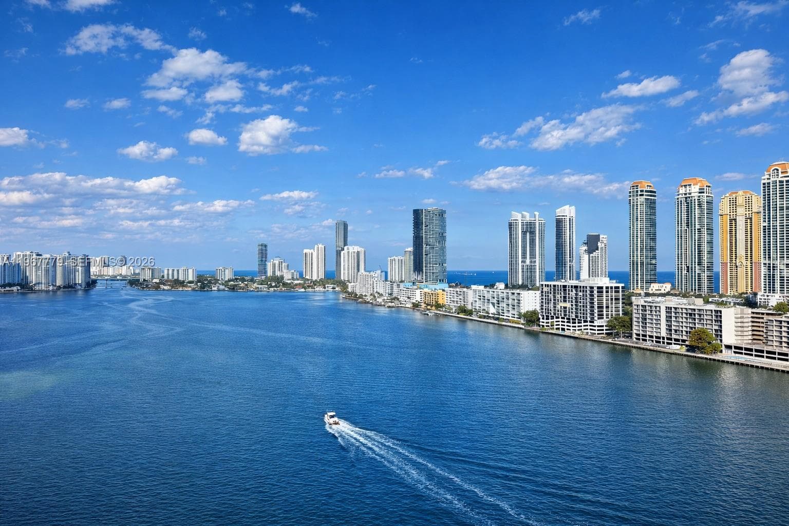 WINSTON TOWERS 500 CONDO · #1917 in Sunny Isles Beach - Photo 1