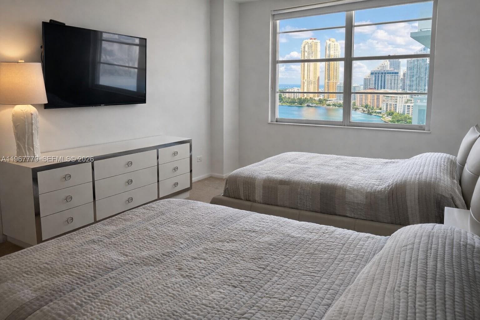 WINSTON TOWERS 500 CONDO · #1917 in Sunny Isles Beach - Photo 10